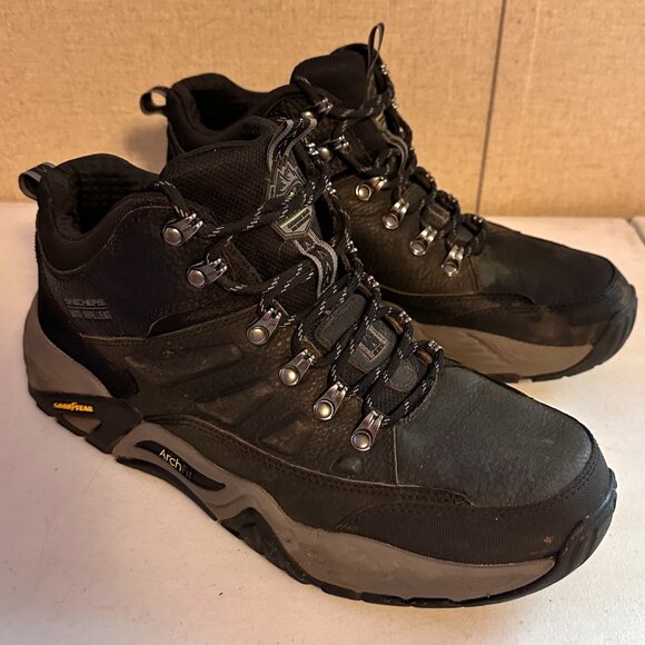 Skechers Arch Fit Recon Men's size 10.5 Water repellant - Picture 3 of 8
